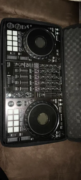 Mesa de mezclas Pioneer DJ DDJ-1000