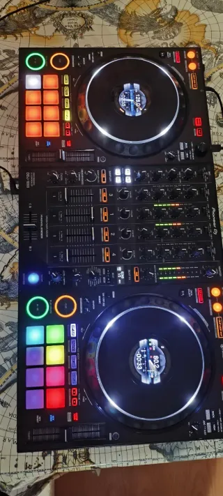 Mesa de mezclas Pioneer DJ DDJ-1000