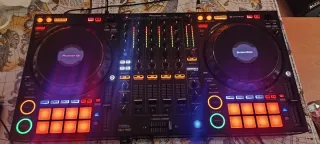 Mesa de mezclas Pioneer DJ DDJ-1000