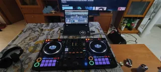 Mesa de mezclas Pioneer DJ DDJ-1000
