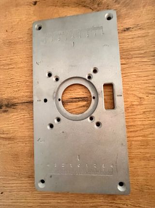 Placa de fresadora con escala