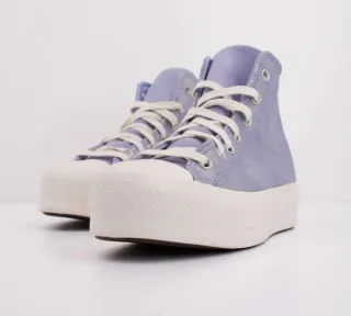 Converse Chuck Taylor All Star Lift Platform Suede