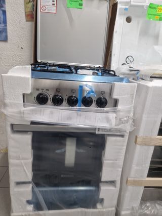 COCINA CON HORNO JOHNSON 4 FUEGOS INOX