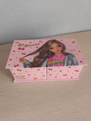 Joyero infantil con espejo y compartimentos