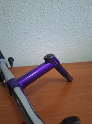 Manillar y potencia MTB morado