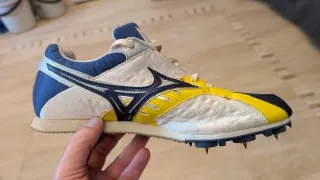 Zapatillas Clavos Mizuno Talla 42