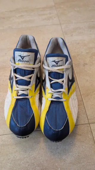 Zapatillas Clavos Mizuno Talla 42