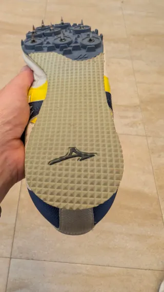 Zapatillas Clavos Mizuno Talla 42