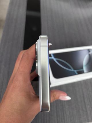 iPhone 16 Pro Max 1TB Plata