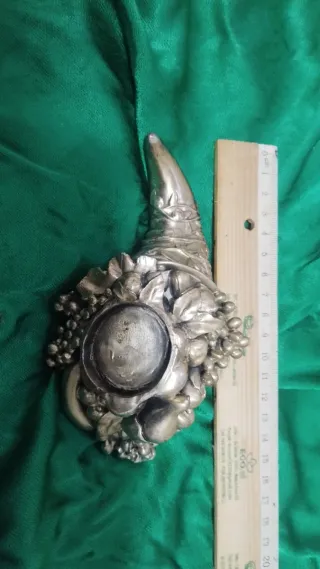 Doppio corno portafortuna in metallo argentato