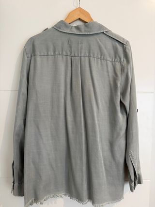 Sobrecamisa verde Zara