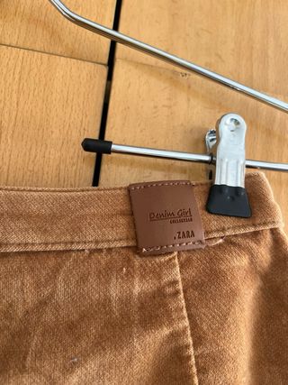 Falda marrón Zara