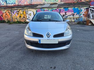 Renault Clio 2005