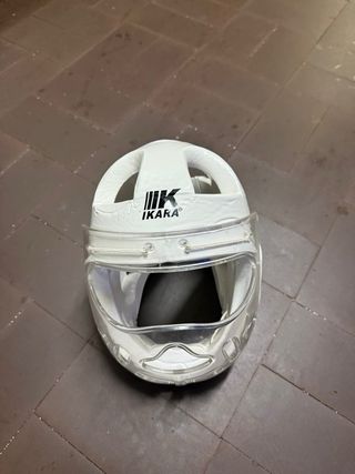 Casco Taekwondo Blanco con Protector Facial