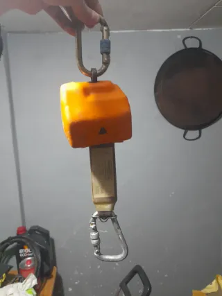 1 LÍNEA DE VIDA FARU 20 METROS Y RECTRATIL AN 100