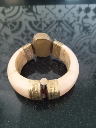 Pulsera rígida vintage estilo étnico con piedra