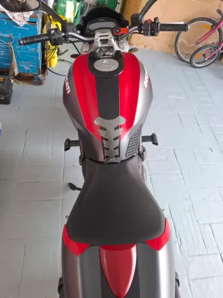 VENDO O CAMBIO Ducati Monster 696+ 2013 23600km