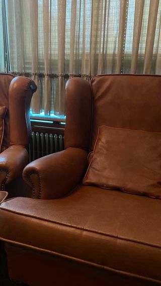 Oferta!!! 2x1 Sillón de cuero marrón