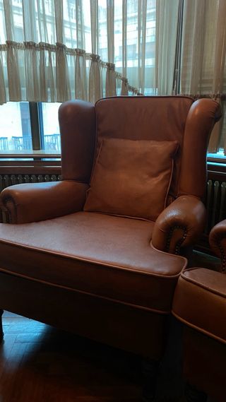 Oferta!!! 2x1 Sillón de cuero marrón