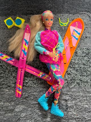 Barbie Deportes Invierno Muñeca y Accesorios