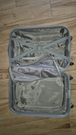 Maleta pequeña 20x30x47