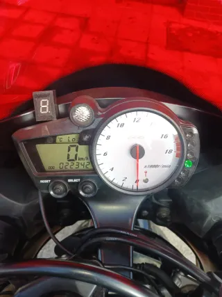 Yamaha YZF R6 2005-2006, matriculado en 2008
