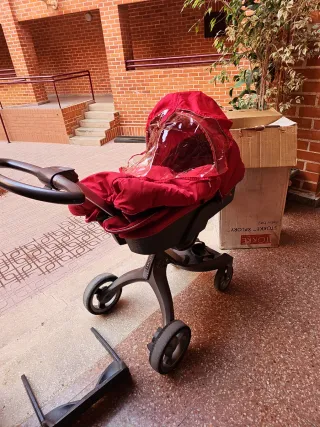 Carrito Bebé Stokke Rojo y rosa