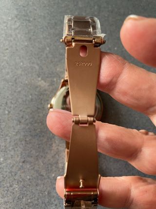 Reloj Armani Exchange Dorado rosa