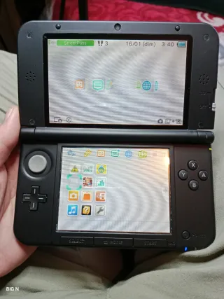 Nintendo 3DS XL+caricatore e stilo
