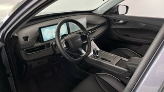 Ebro S400 1.5 DHE HEV Excellence CVT