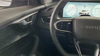 Ebro S400 1.5 DHE HEV Excellence CVT