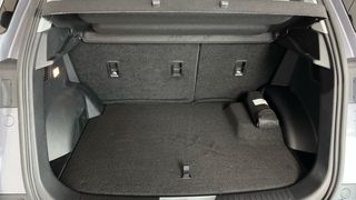 Ebro S400 1.5 DHE HEV Excellence CVT