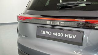 Ebro S400 1.5 DHE HEV Excellence CVT