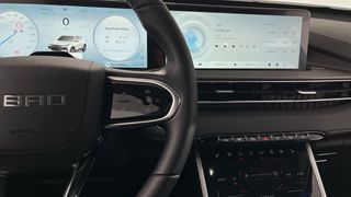 Ebro S400 1.5 DHE HEV Excellence CVT