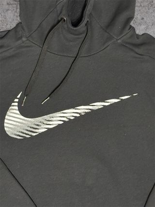 Nike Hoodie Nero Dri-Fit Taglia M – Logo Swoosh