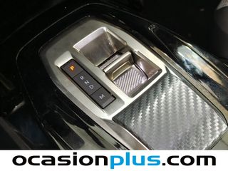 Peugeot 2008 Allure Hybrid eDCS6 100 kW (136 CV)