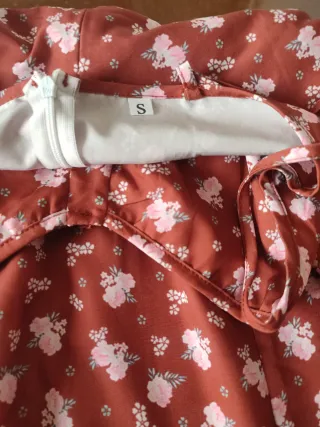 Vestido Shein floral marrón y rosa