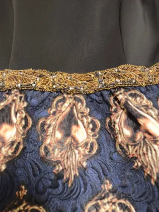 Vestido fiesta negro y dorado