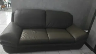 Divano 2 posti in pelle marrone