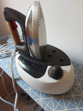 Plancha de vapor Ufesa como nueva