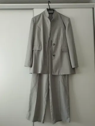 Traje pantalón gris