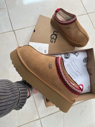 Ugg Tasman Castaña T41