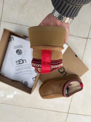 Ugg Tasman Castaña T41