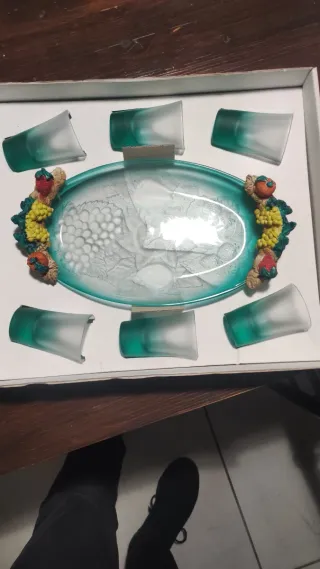 Bicchierini da liquore con vassoio