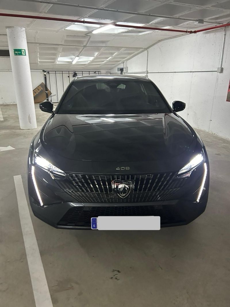 Peugeot 408 GT PLUG-IN HYBRID e-EAT8 2023