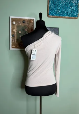 Top monospalla Stradivarius Beige L