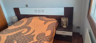 Cabecero y mesitas de noche