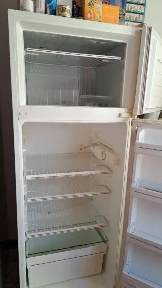 Nevera en buen estado  contactar