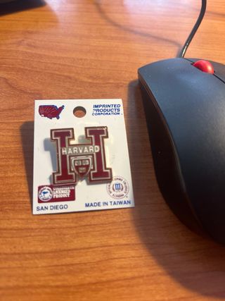 Pin Harvard Coleccionismo