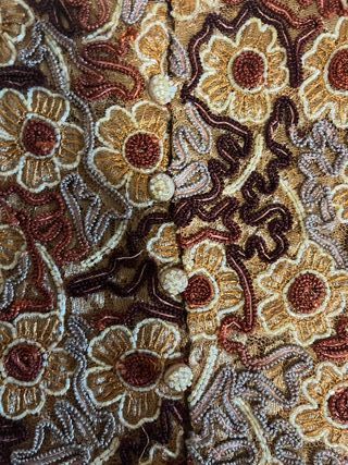 Top fiesta pedrería floral